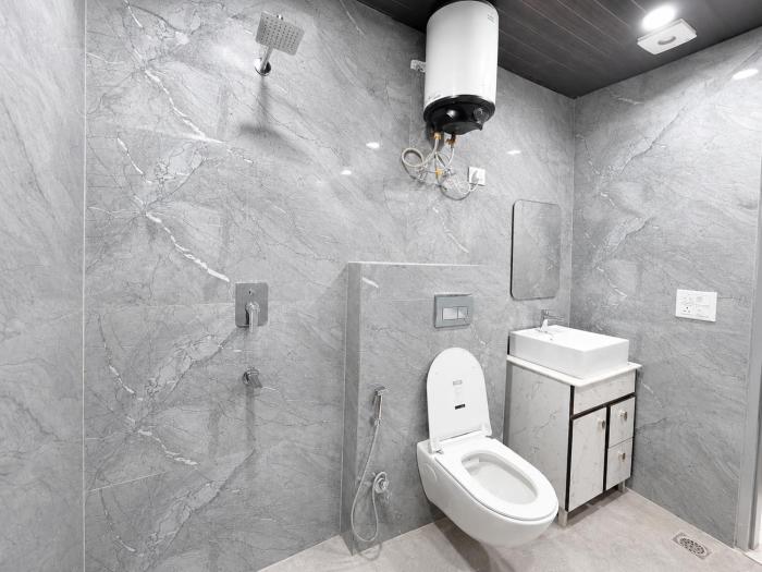 mauryan signature hotel nhpc metro