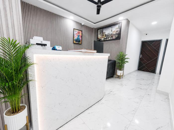 mauryan signature hotel nhpc metro