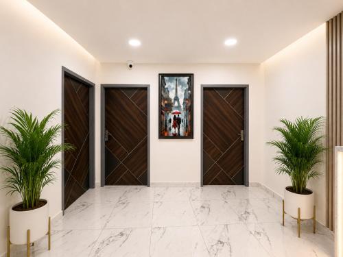 mauryan signature hotel nhpc metro