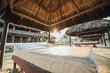 marea by mar paraiso queen