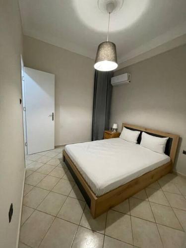 nikea apartment near pireus and metro iii