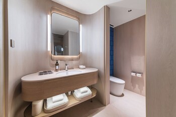 Crystal Hotel Shenzhen Dalang Biz Center,,3 star