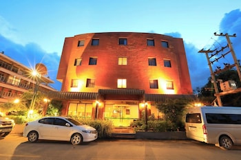 Pinhotel Lampang,,2 star