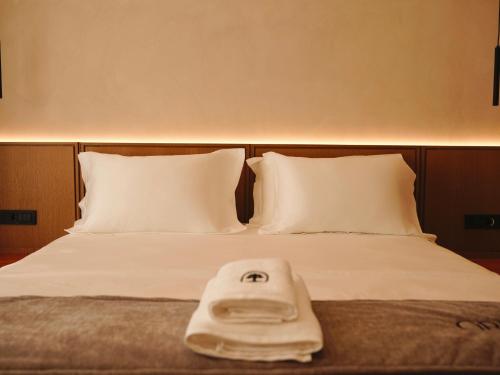 greg hotel