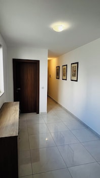 fleur de lys appartment