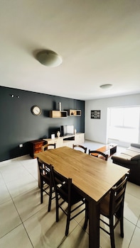 fleur de lys appartment