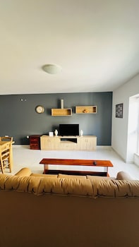 fleur de lys appartment