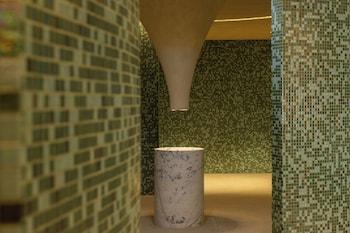 legacy ithos boutique hotel