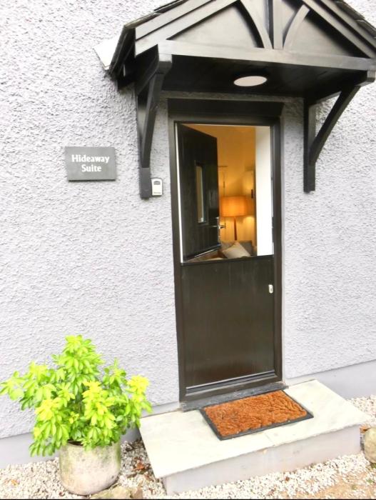 hideaway suite