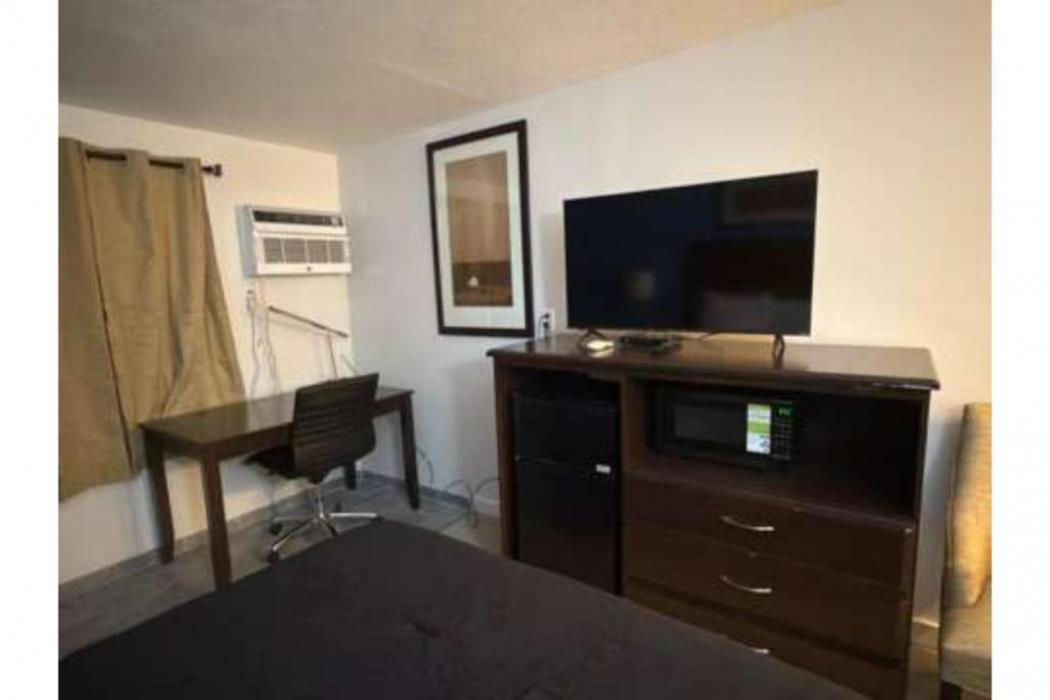 midtown motel burlington near hwy 34