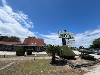 Florida Garden Motel Winter Haven Near Legoland,,3 star