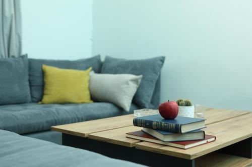 nikea apartment near pireus and metro i