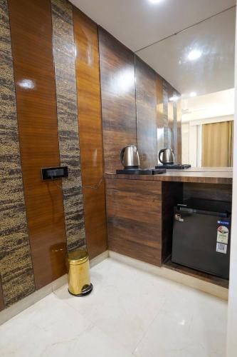 five palms hotels