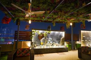five palms hotels