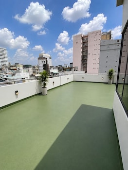 hua yi hotel pham ngu lao