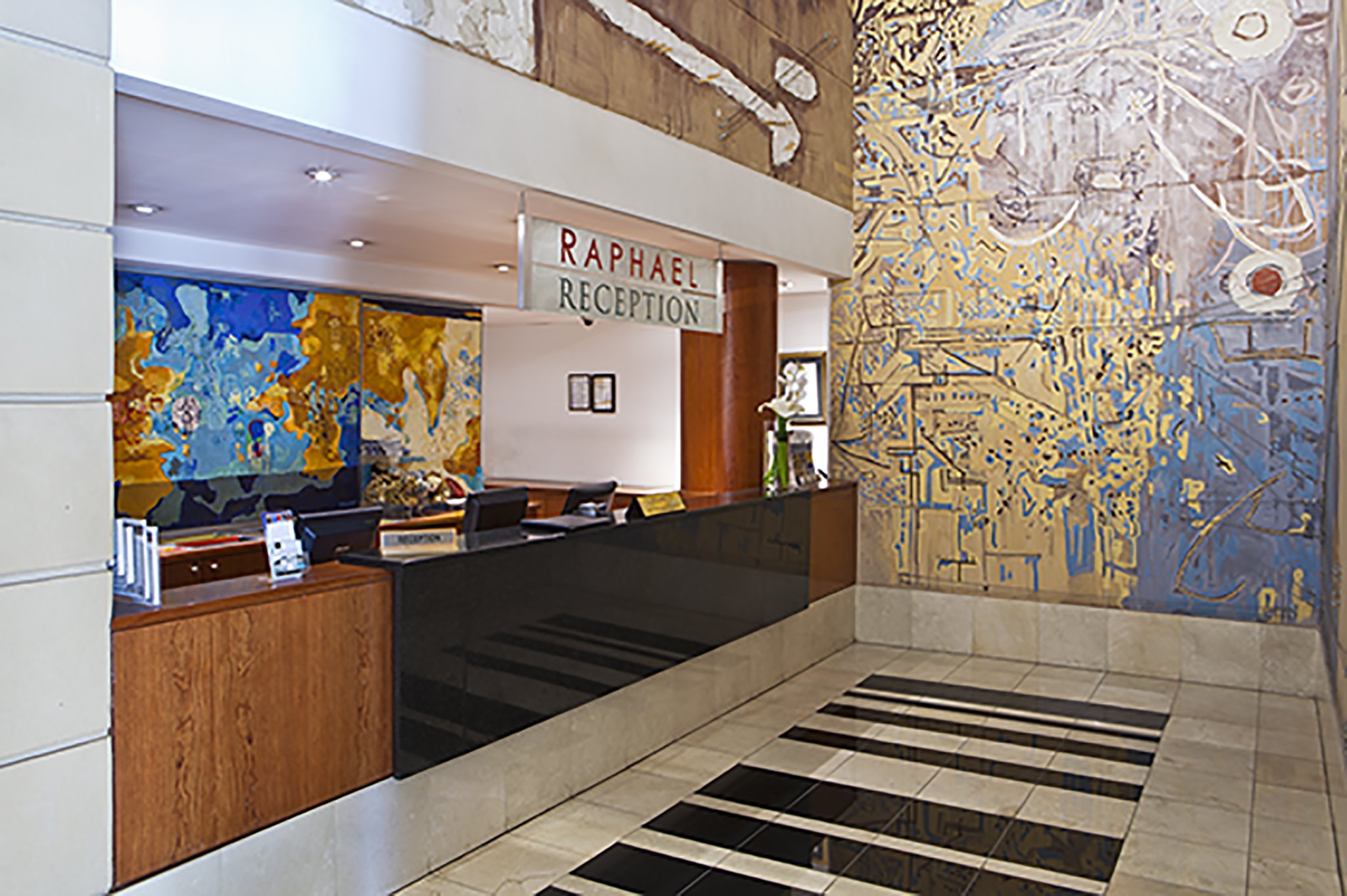raphael penthouse suites