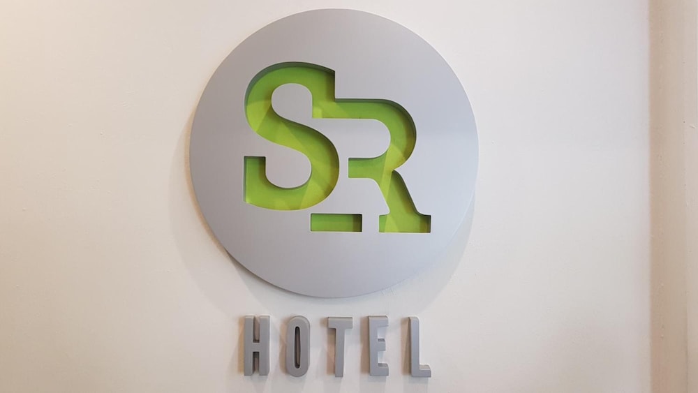 sr hotel