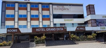 Hotel Grand Ekta,,2 star