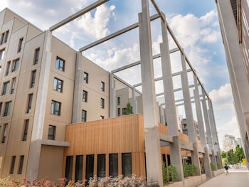 ibis styles paris pont divry