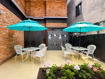 sr compact hotel sinchon