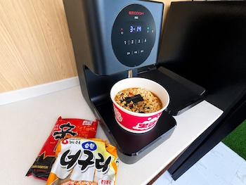 sr compact hotel sinchon
