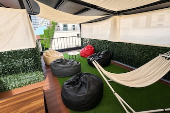 sr compact hotel sinchon