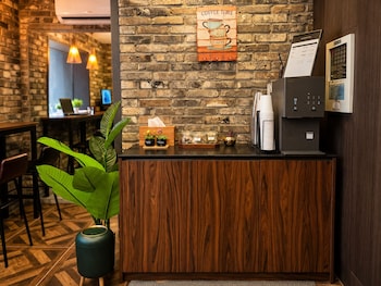sr compact hotel sinchon
