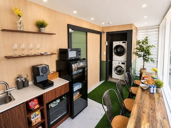 sr compact hotel sinchon