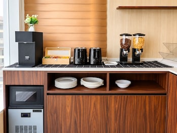 sr compact hotel sinchon