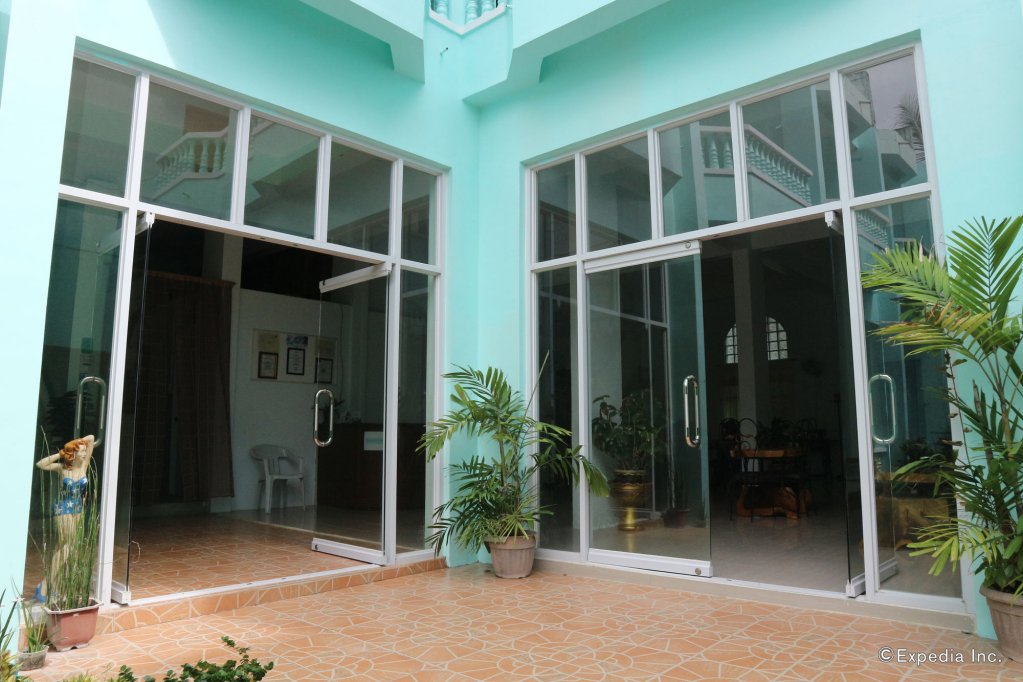 shorebreak boracay resort