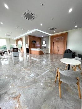 Lakeside Tell Cikarang,,3 star