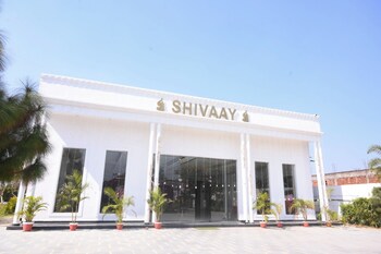 Shivaay Garden,,2 star