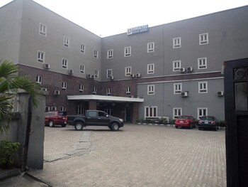 dmatel gold hotel