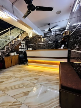 Hotel Rr,,2 star