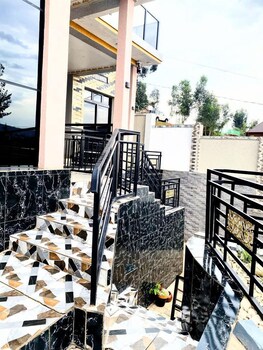 Ubumwe Aparthotel Kigali,,3 star