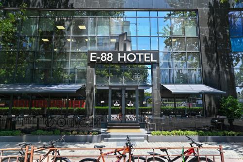 e 88 hotel