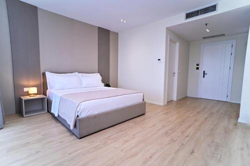 e 88 hotel