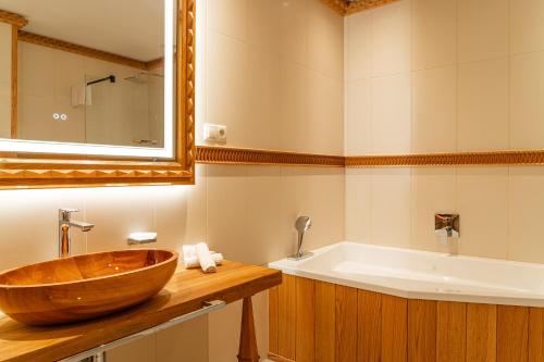 mountain diamond resort