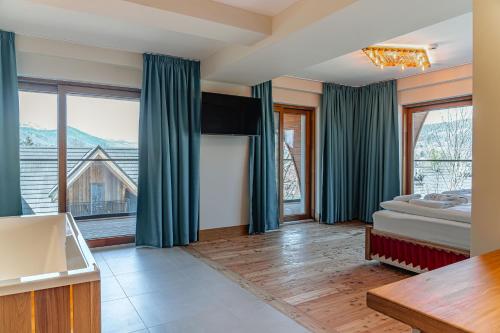 mountain diamond resort