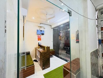 hotel vrinda nikunj dham