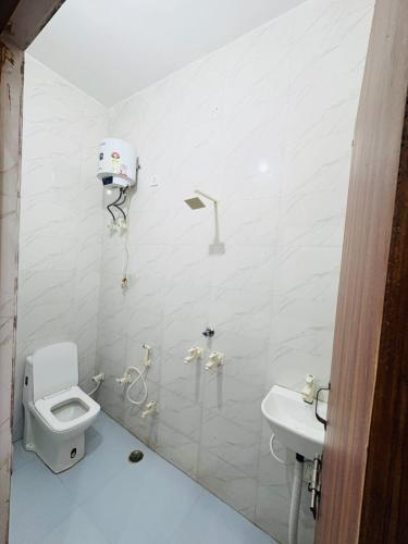 hotel vrinda nikunj dham