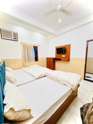 hotel vrinda nikunj dham