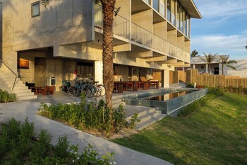 rucha beachfront retreat