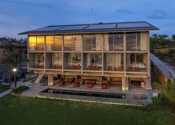 rucha beachfront retreat