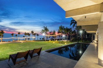 Rucha Beachfront Retreat,,3 star