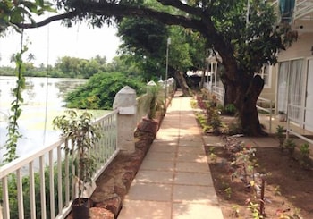 kalki resort and cottages baga