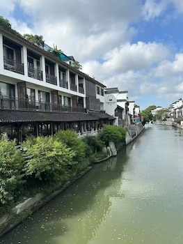 yeboqinhuai ssaw boutique hotel jinling calligraphy and painting academy