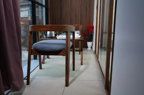 the avis resort and homestay