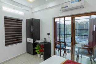 the avis resort and homestay