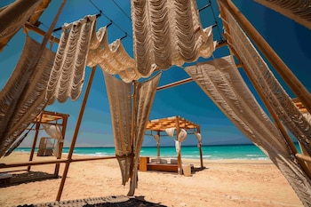 makai hotel north coast by brassbell